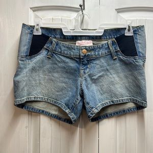 Isabel maternity shorts size 2
